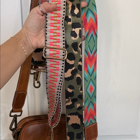 STS Ranchwear Tan Leather Crossbody Bag with Colorful Strap - Picture 2 of 2